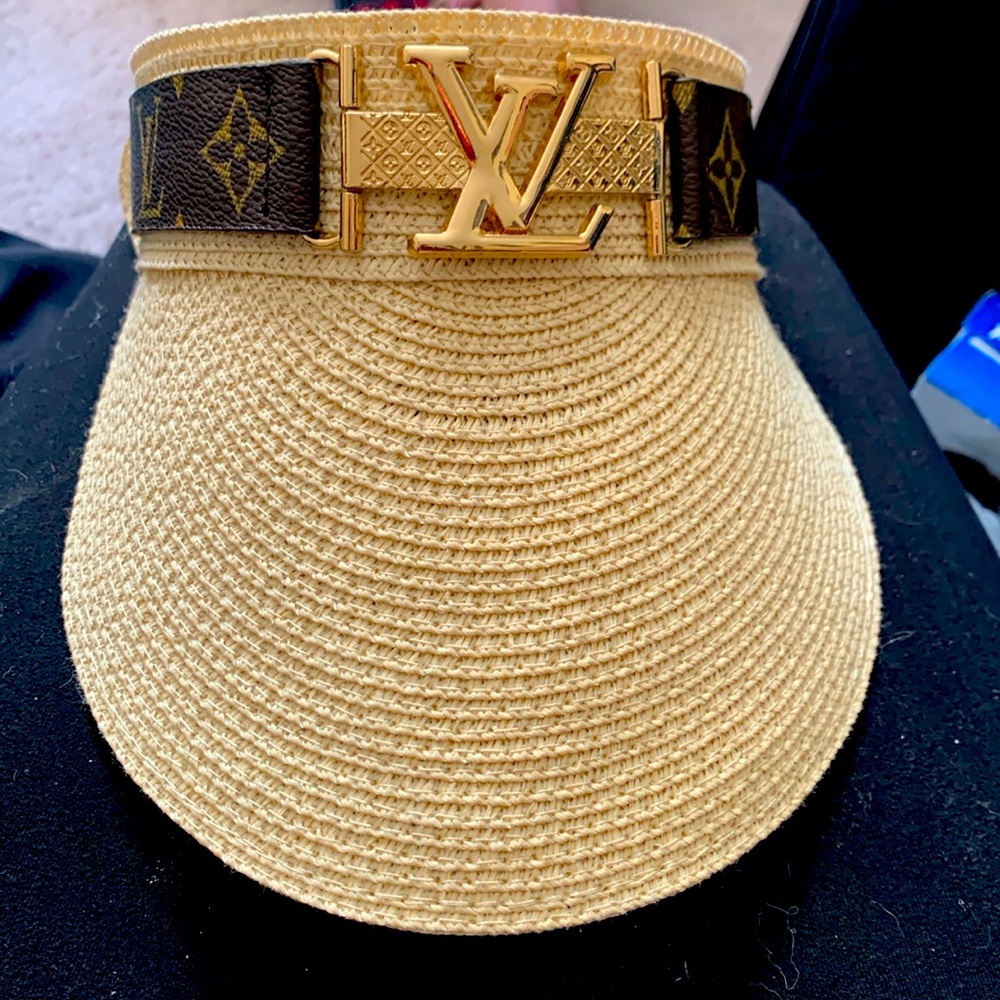 Louis Vuitton Womens Visor
